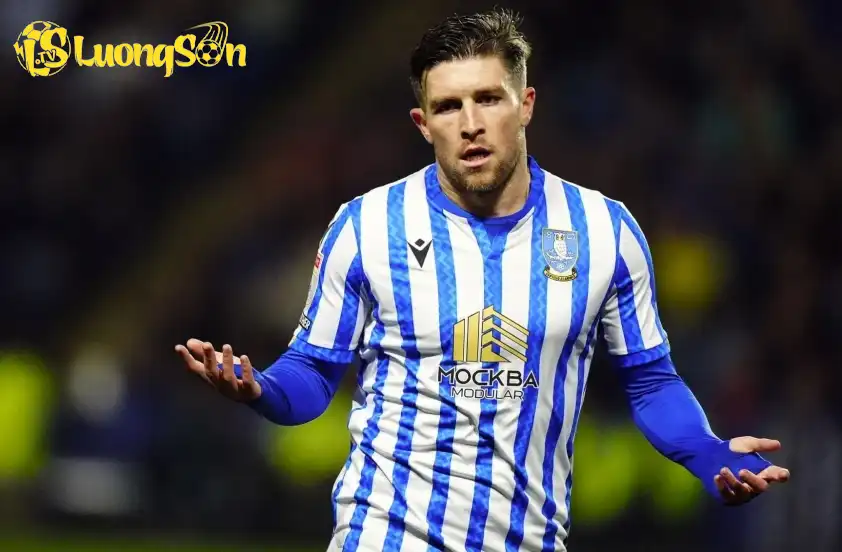 Sheffield Wednesday chưa trả lương đúng hạn 5 lần trong 7 tháng gần đây