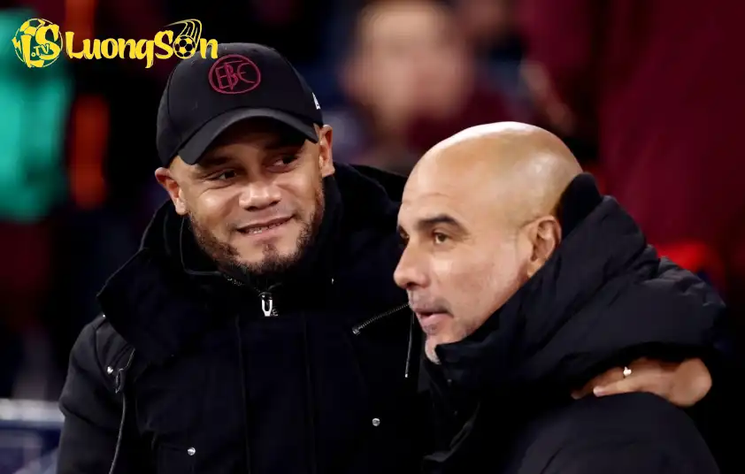 Vincent Kompany được xem là ứng viên nặng ký nhất cho vị trí ghế nóng tại Man City trong trường hợp Pep Guardiola rời đi
