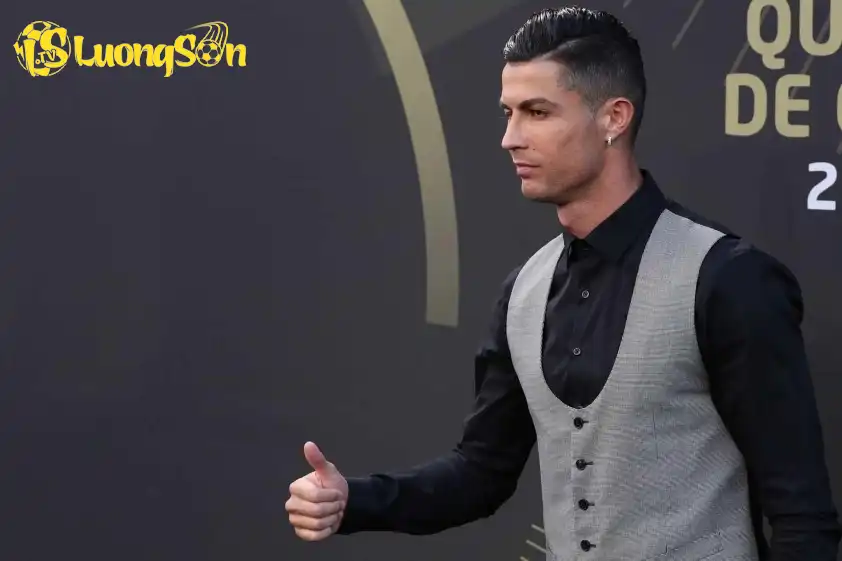 Ronaldo sở hữu khả năng kiếm tiền quá khủng khiếp