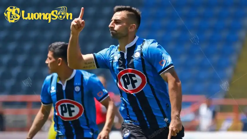 Huachipato phần nào được đánh giá cao hơn so với Nublense