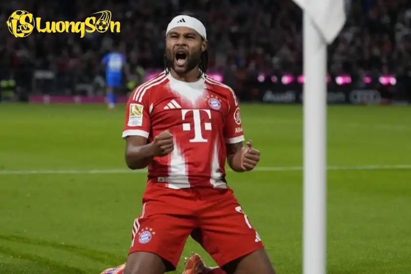 Bayern Munich dễ dàng đè bẹp Leverkusen trong trận cầu tâm điểm Bundesliga