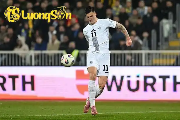 Benjamin Sesko không dóng góp được nhiều cho Slovenia trong chiến dịch vòng loại.