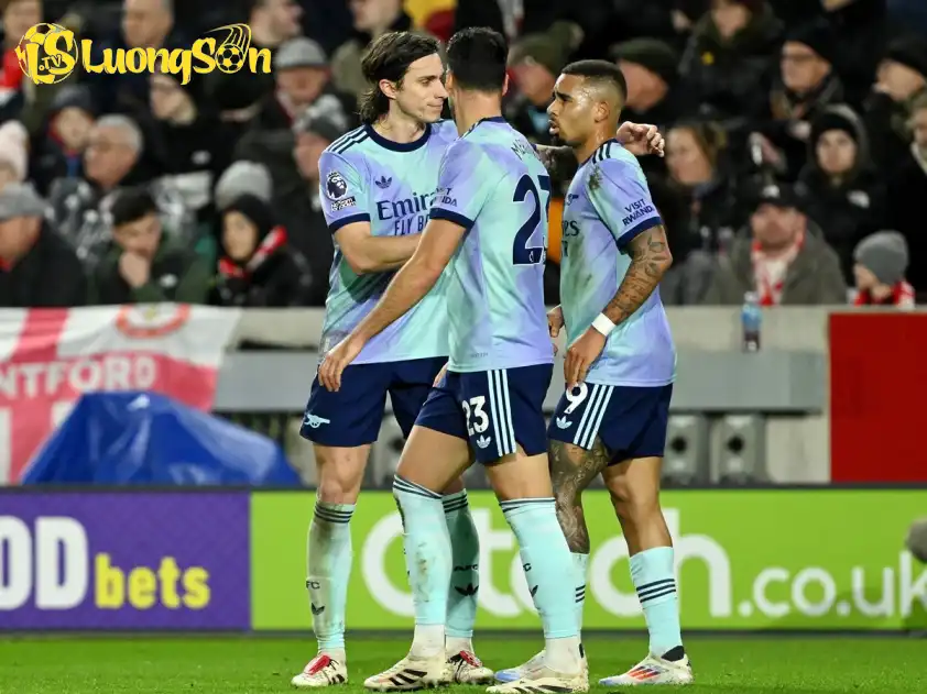 Trận đấu giữa Arsenal vs Brentford